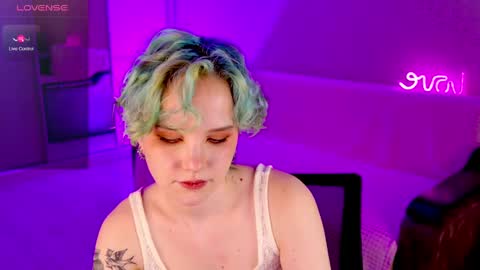 Snapshot of school_love chatting on March 10, 4:14 pm Rina online show from March 10, 4:14 pm