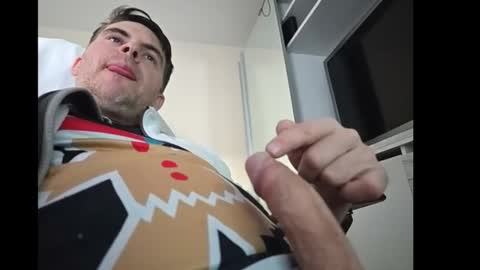 Snapshot of schosch01 chatting on December 13, 1:44 pm schosch01 online show from December 13, 1:44 pm