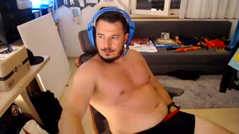 schweizer_87 online show from June 20, 9:50 pm