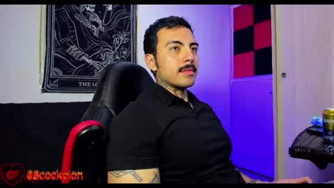 Snapshot of scockpion_ chatting on December 4, 5:06 am Alejandro help me to reach 200 thumps up online show from December 4, 5:06 am