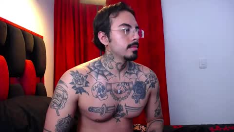 Snapshot of scockpion_ chatting on May 11, 3:01 am Alejandro help me to reach 200 thumps up online show from May 11, 3:01 am