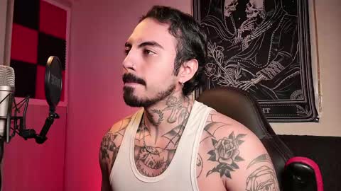 Snapshot of scockpion_ chatting on June 9, 8:59 am Alejandro help me to reach 200 thumps up online show from June 9, 8:59 am