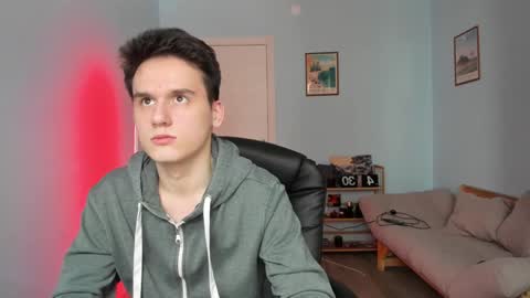 Thomas brunette and Alex blond online show from February 3, 12:25 pm