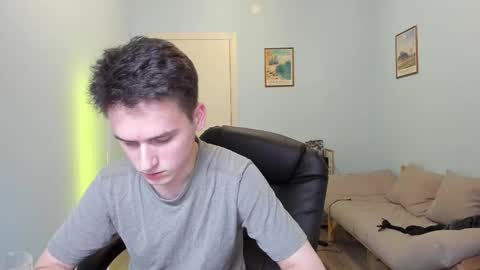 Thomas brunette and Alex blond online show from March 3, 4:46 pm