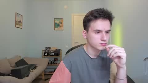 Thomas brunette and Alex blond online show from March 6, 10:52 am