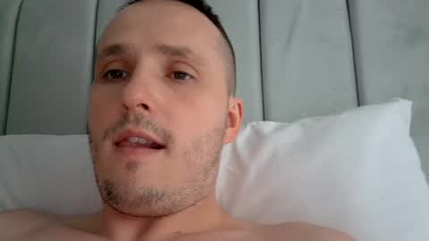 Snapshot of scoot474 chatting on June 19, 9:46 am scoot474 online show from June 19, 9:46 am