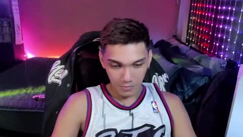 Snapshot of scorphoenix chatting on January 5, 8:10 pm Not Angelo online show from January 5, 8:10 pm