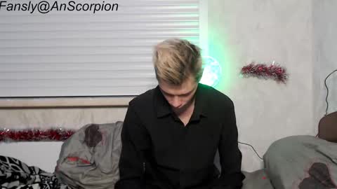 Snapshot of scorpion_250 chatting on January 7, 5:33 am Scorpion 250 online show from January 7, 5:33 am