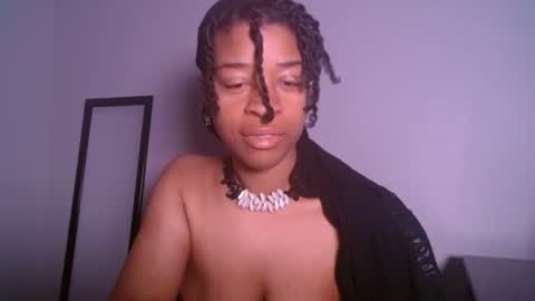 Snapshot of scorpionnluv chatting on October 31, 11:33 am scorpionnluv online show from October 31, 11:33 am