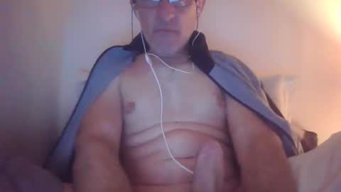 scotchwhieskie online show from December 19, 11:45 pm