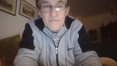 scotchwhieskie online show from January 18, 10:46 pm