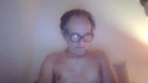scotchwhieskie online show from August 1, 10:52 pm