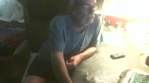 scotsman_62 online show from April 18, 6:39 am