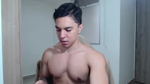 Twitter Scott brasher1 Instagram Camiloestuardo2 online show from January 24, 10:30 pm