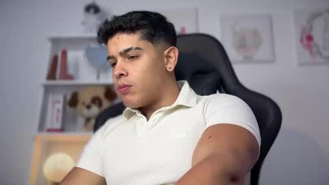 Andrew Flintt online show from December 21, 12:40 am