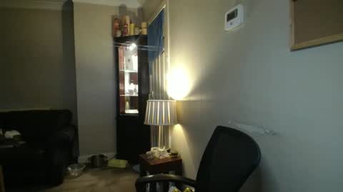 James online show from April 14, 9:32 pm