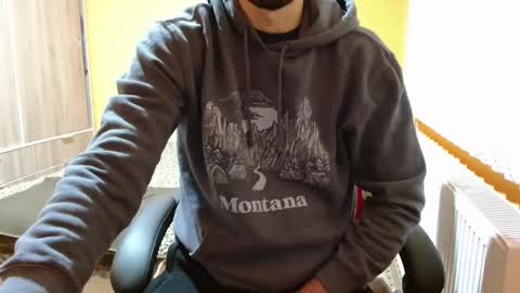 scotty_98 online show from January 2, 7:07 pm