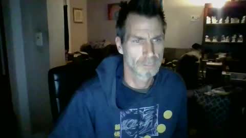 GettOffMyLawn online show from April 25, 8:50 am