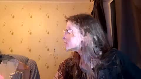 Snapshot of sdddisk chatting on January 14, 3:04 pm sdddisk online show from January 14, 3:04 pm