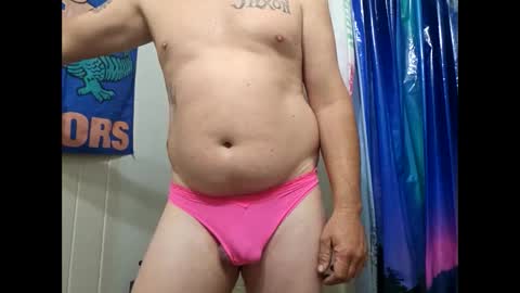 Snapshot of sdraftt45 chatting on January 7, 10:01 am Arin online show from January 7, 10:01 am