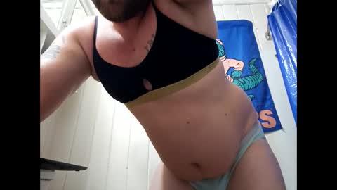 Snapshot of sdraftt45 chatting on January 9, 5:44 am Arin online show from January 9, 5:44 am