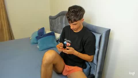 se6model online show from June 25, 6:01 pm