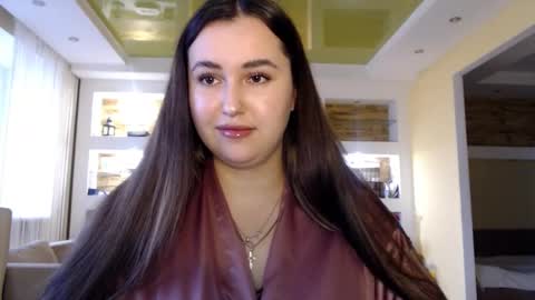 Elizabeth  online show from December 5, 9:17 am