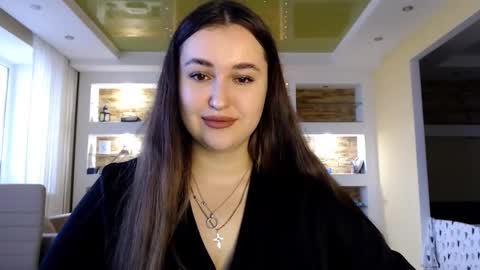 Elizabeth  online show from December 23, 9:16 am