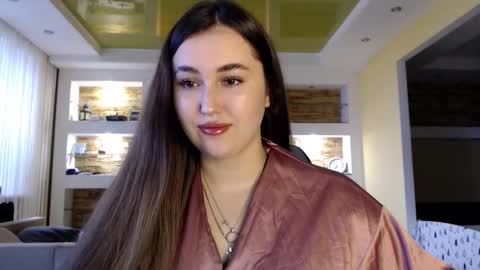 Elizabeth  online show from January 13, 10:25 am