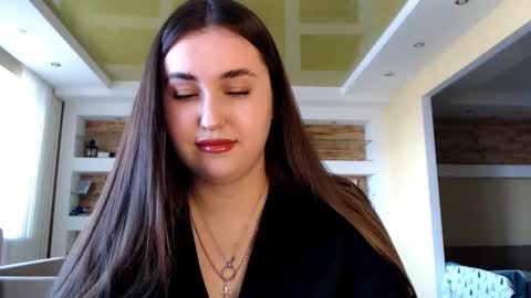 Elizabeth  online show from February 27, 10:59 am