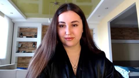 Elizabeth  online show from March 11, 11:23 am