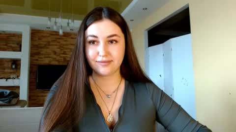 Elizabeth  online show from February 5, 9:58 am