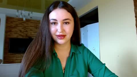 Elizabeth  online show from April 22, 8:17 am