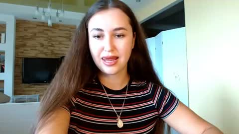 Elizabeth  online show from July 20, 9:34 am