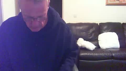 Snapshot of seakrait chatting on April 10, 9:52 pm seakrait online show from April 10, 9:52 pm