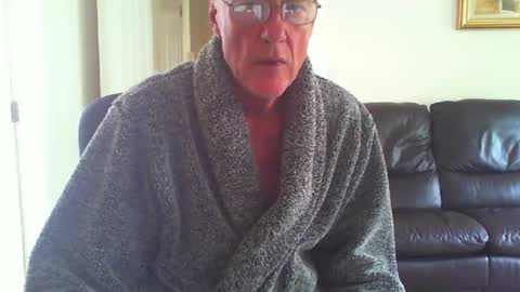 Snapshot of seakrait chatting on June 10, 8:35 am seakrait online show from June 10, 8:35 am