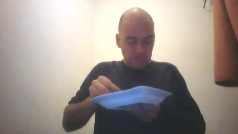 Snapshot of sean20775 chatting on October 13, 6:52 pm Sean online show from October 13, 6:52 pm