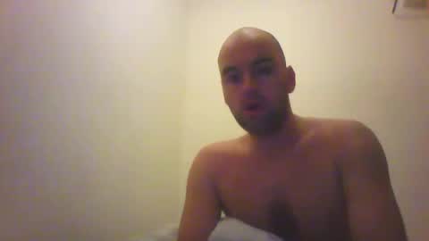 Snapshot of sean20775 chatting on October 22, 2:34 am Sean online show from October 22, 2:34 am