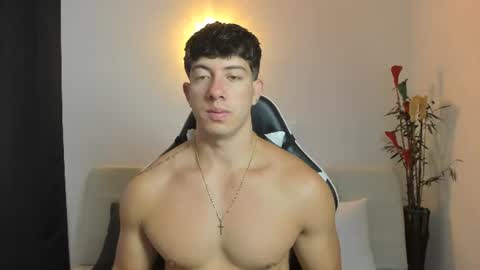 Snapshot of sean_brownx chatting on July 21, 1:46 pm Sean online show from July 21, 1:46 pm