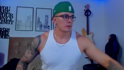 Sean Carrera online show from November 18, 2:28 am