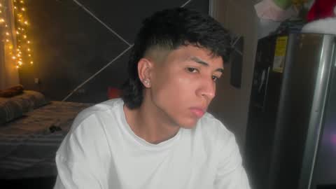 Sean Scoth online show from December 24, 1:27 am