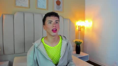 Sean online show from October 10, 3:49 am