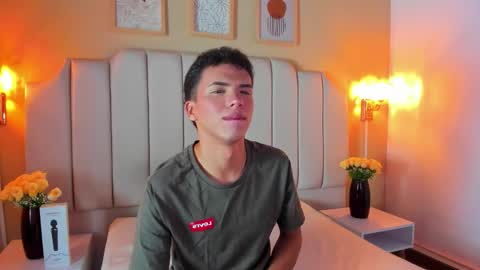 Sean online show from October 18, 4:04 am