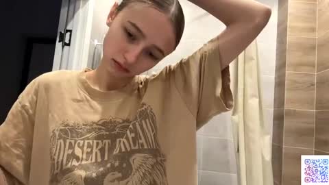 Kate online show from June 4, 7:09 pm