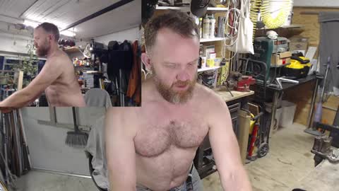 Seattlemanwhore online show from December 14, 3:47 pm