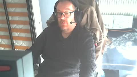 Snapshot of seba881975 chatting on November 11, 8:36 am Sba Fr online show from November 11, 8:36 am