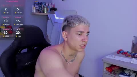 Snapshot of sebas__23 chatting on February 24, 6:15 pm Sebastin online show from February 24, 6:15 pm