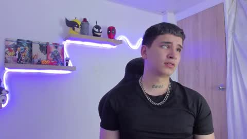 Snapshot of sebas__23 chatting on February 6, 2:16 am Sebastin online show from February 6, 2:16 am