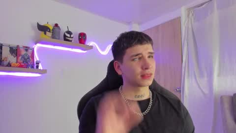 Snapshot of sebas__23 chatting on February 7, 2:48 am Sebastin online show from February 7, 2:48 am