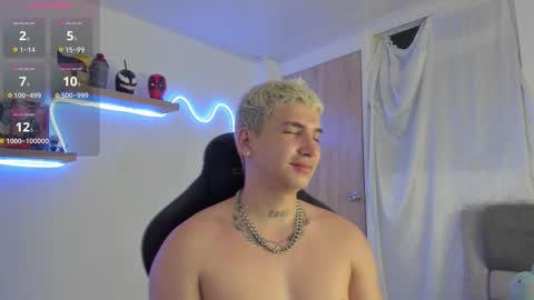 Snapshot of sebas__23 chatting on March 19, 12:25 am Sebastin online show from March 19, 12:25 am